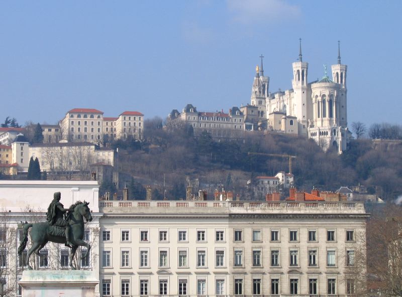 Place Bellecour et basilique de Fourvière